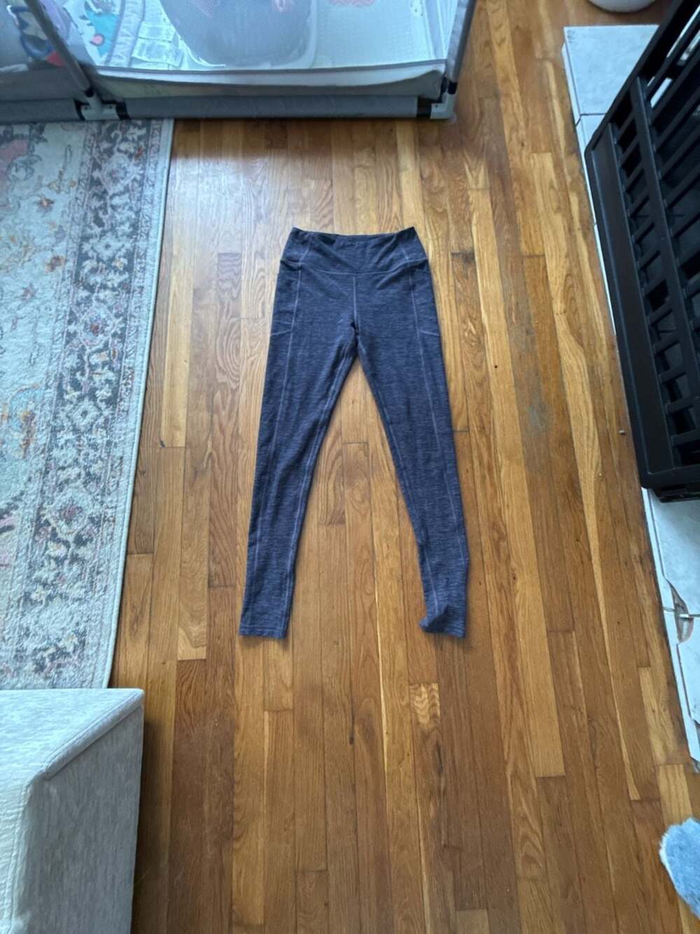Victoria's Secret Heathered Charcoal Gray Leggings with Pockets Size M